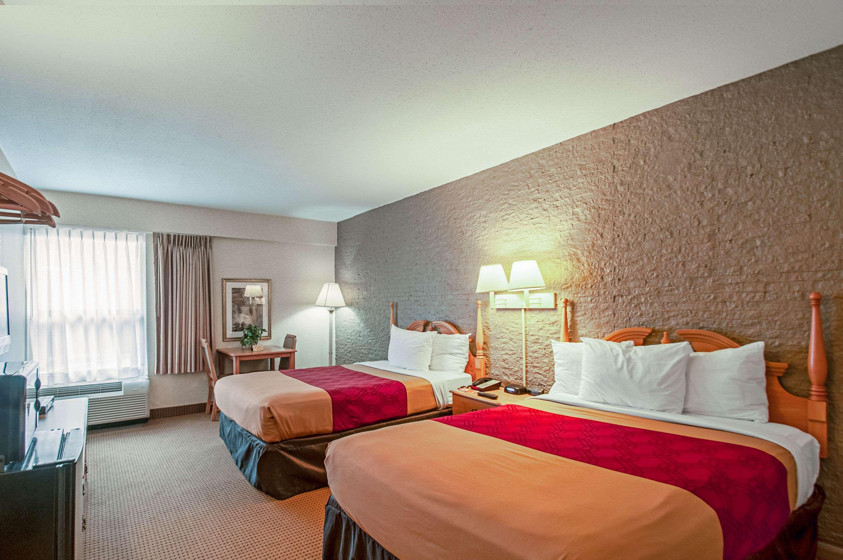 Econo Lodge Metro Арлінгтон Екстер'єр фото