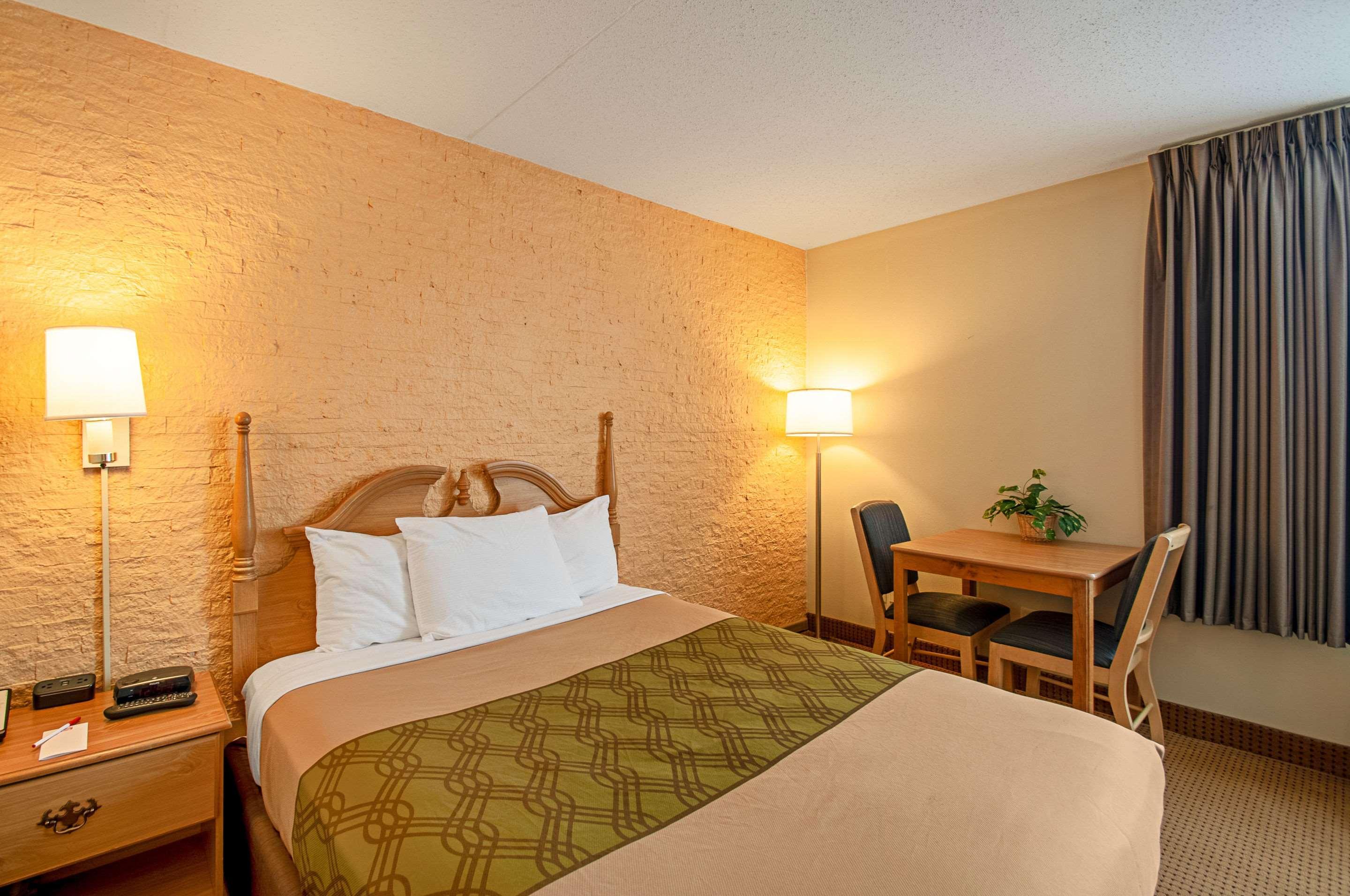 Econo Lodge Metro Арлінгтон Екстер'єр фото