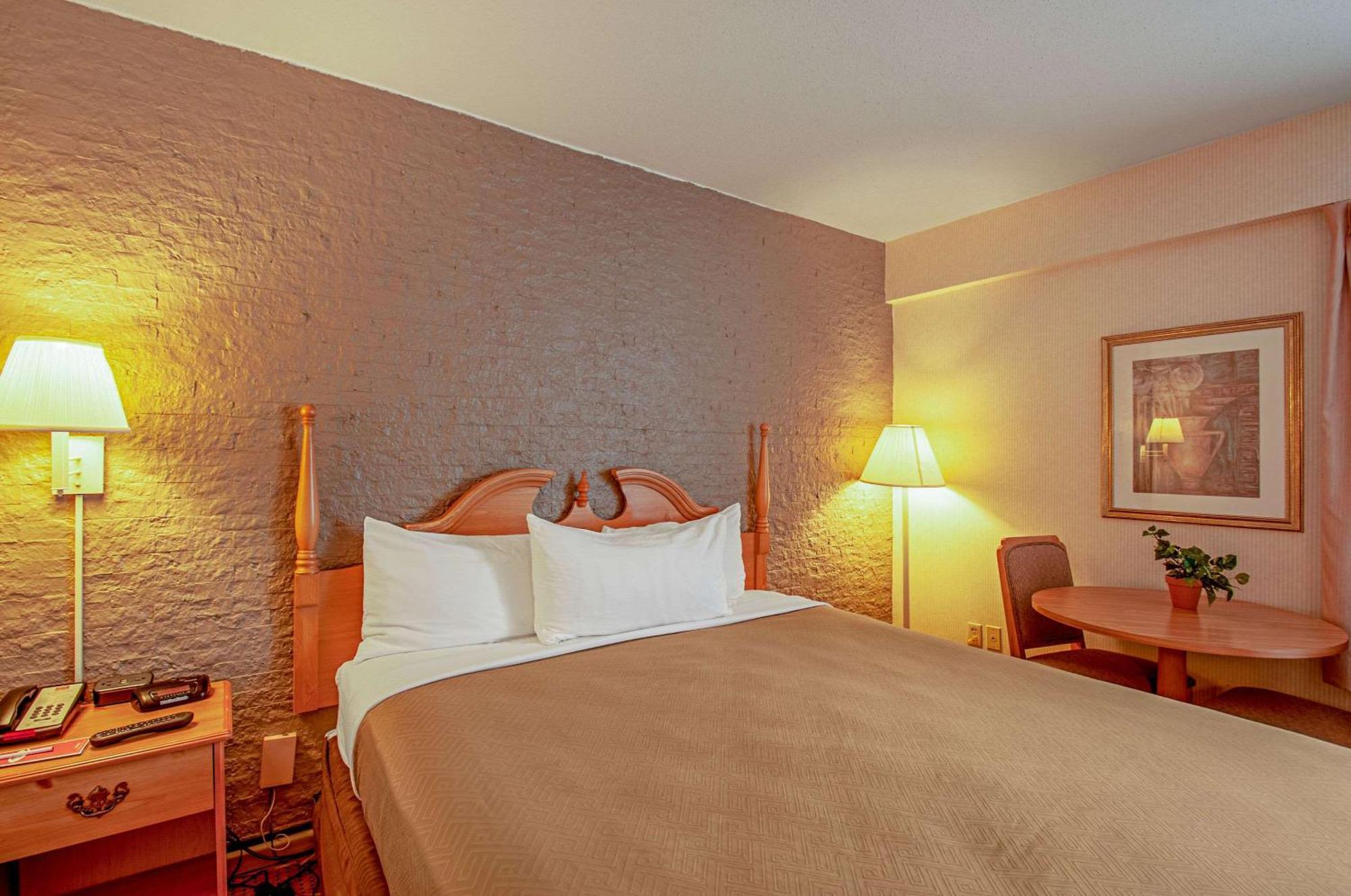 Econo Lodge Metro Арлінгтон Екстер'єр фото